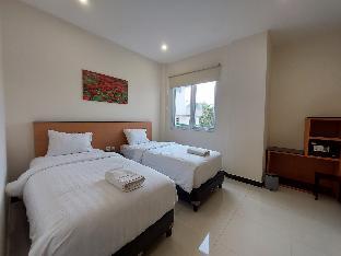 Hotel Lumba Lumba Inn Bundaran Waru,,3 star