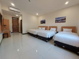 Hotel Lumba Lumba Inn Bundaran Waru,,3 star