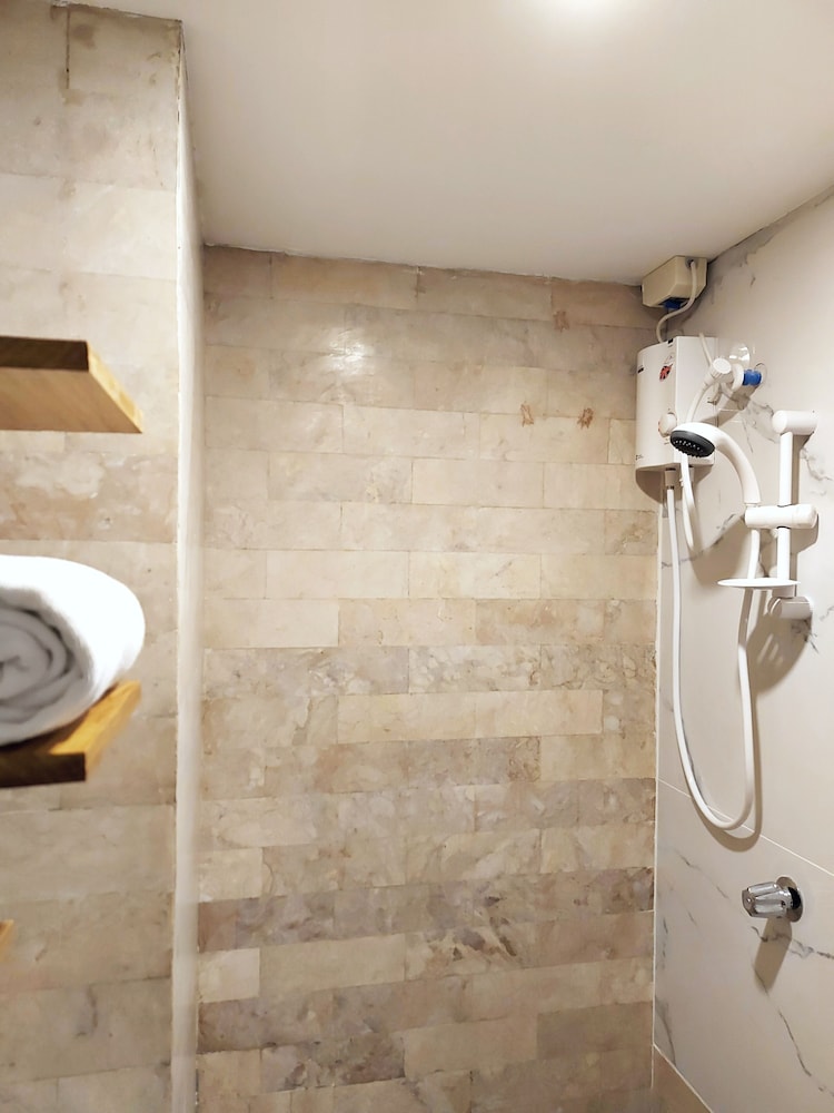 anex hotel near us embassy