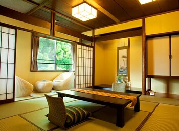 hakusan