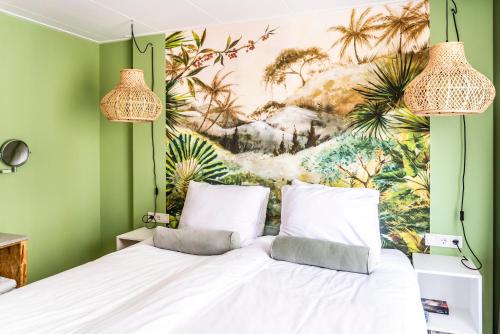 boutique hotel charleys
