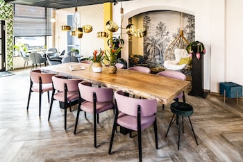 boutique hotel charleys