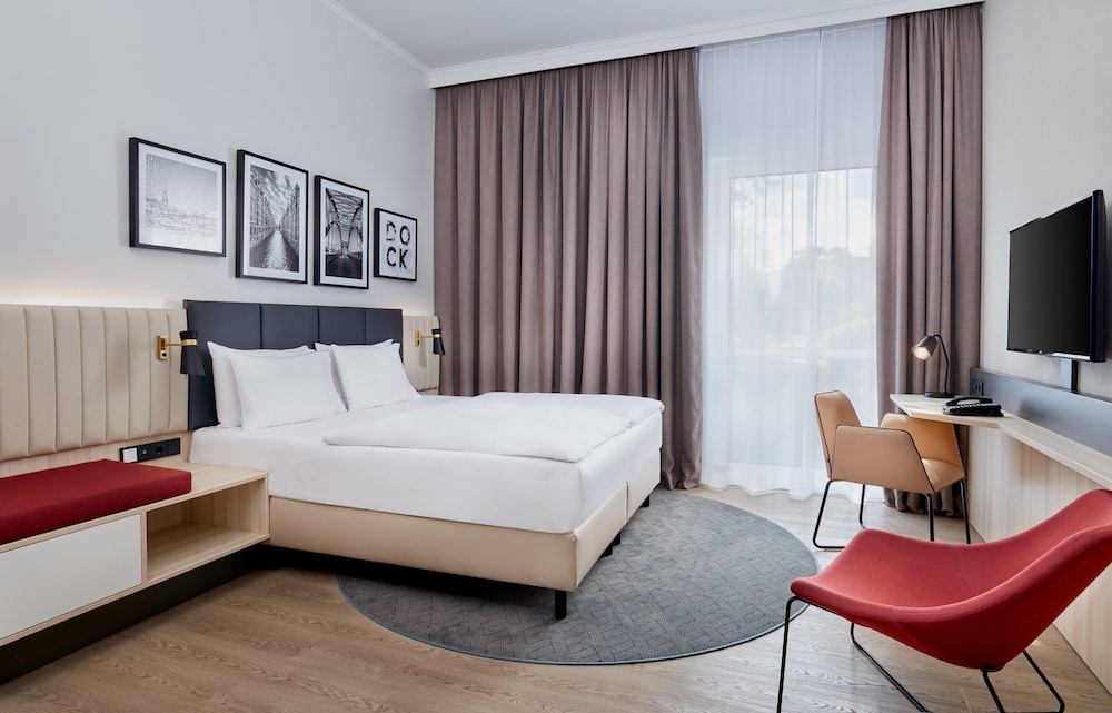 crowne plaza hamburg city alster by ihg