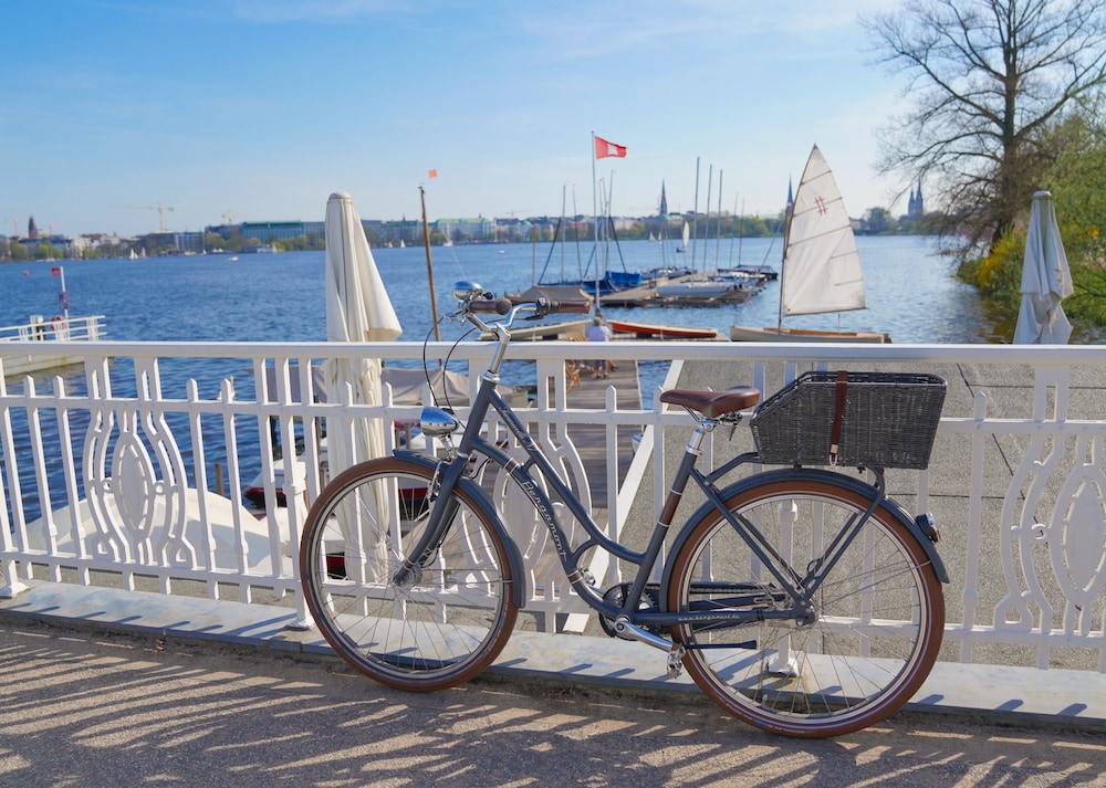 crowne plaza hamburg city alster by ihg