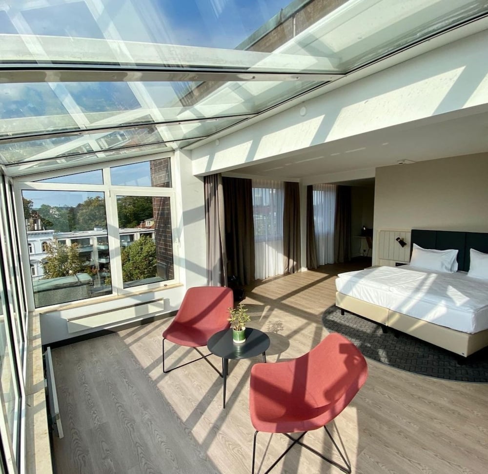 crowne plaza hamburg city alster by ihg