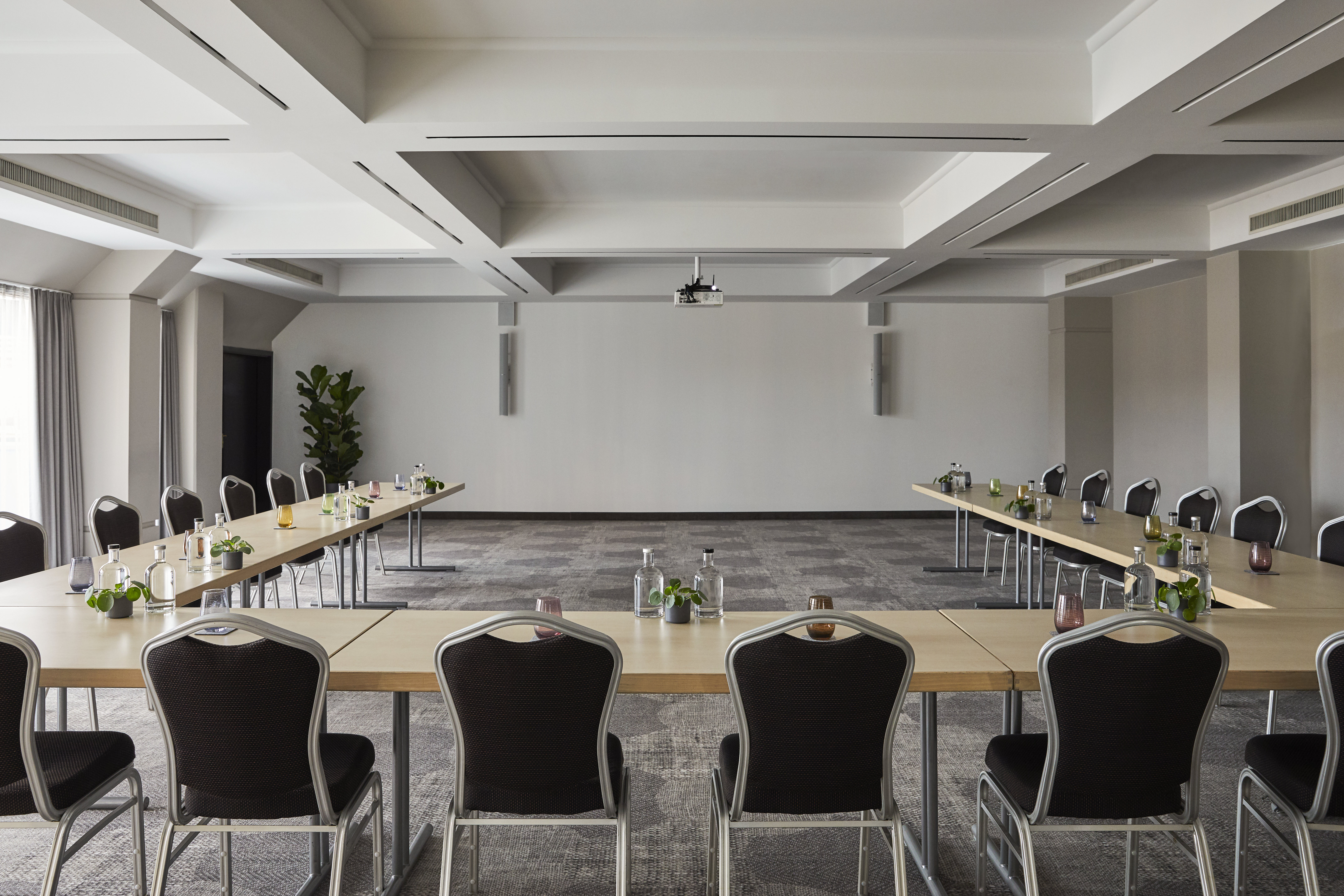 crowne plaza hamburg city alster by ihg