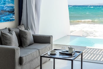 knossos beach kokkini hani