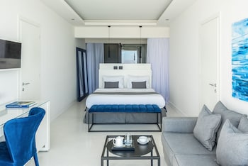 knossos beach kokkini hani