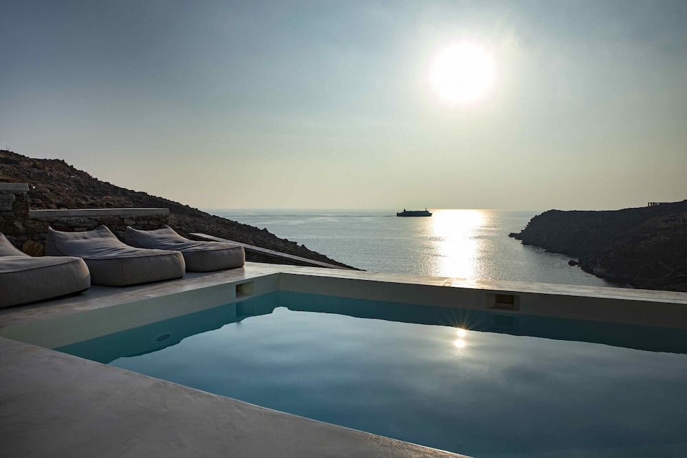 selene villa with private pool