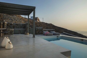 Selene Villa With Private Pool,,3.5 star