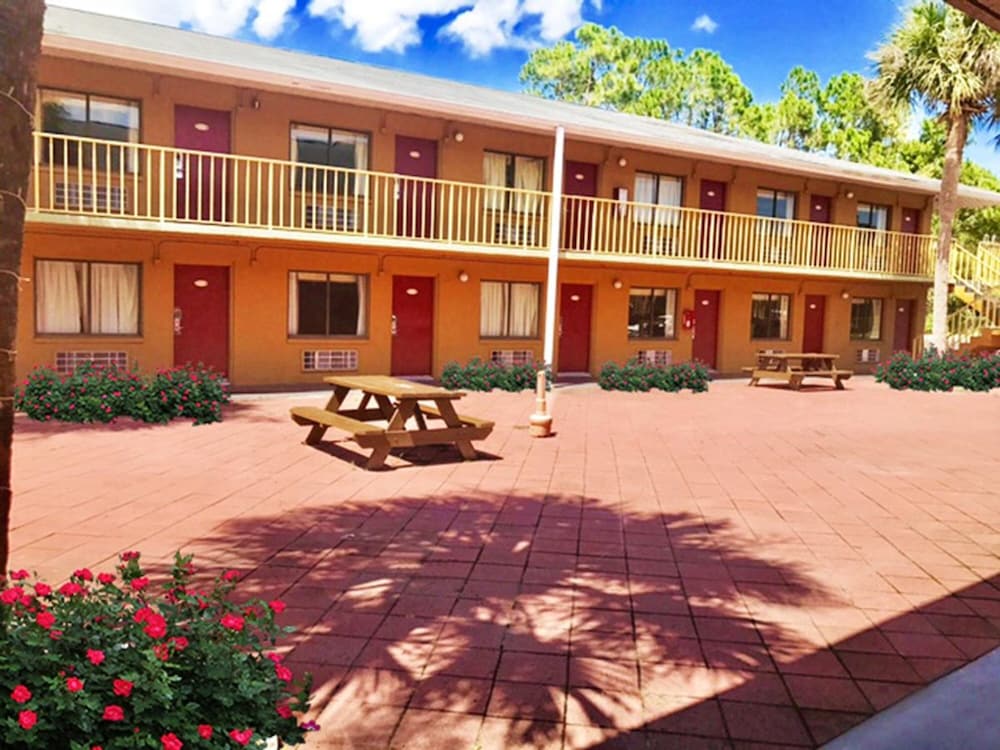 rodeway inn at irlo bronson