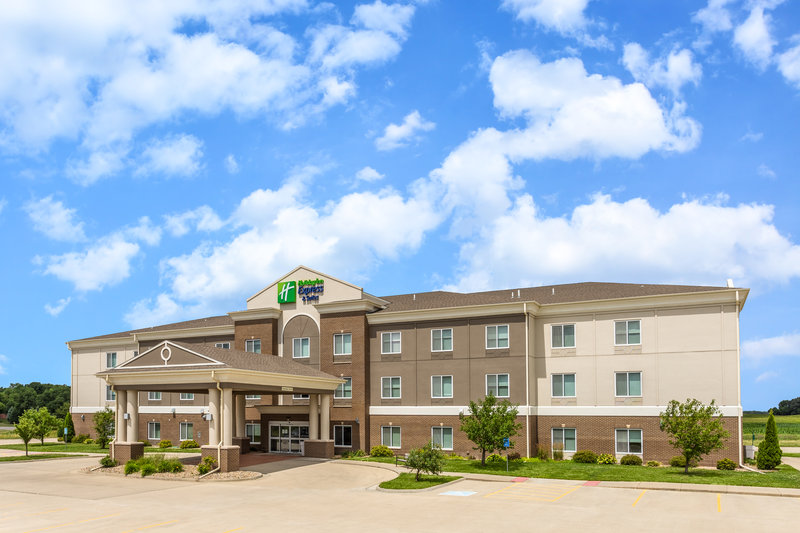 holiday inn express albert lea by ihg