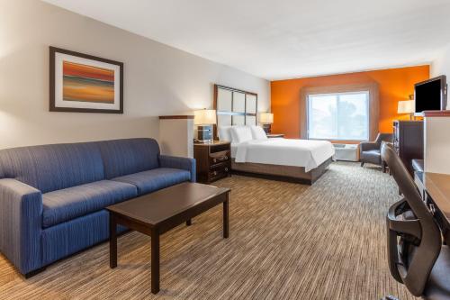 holiday inn express albert lea by ihg