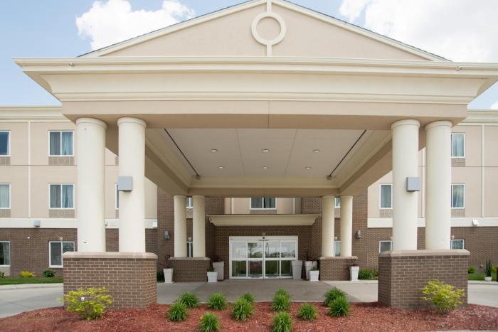 holiday inn express albert lea by ihg