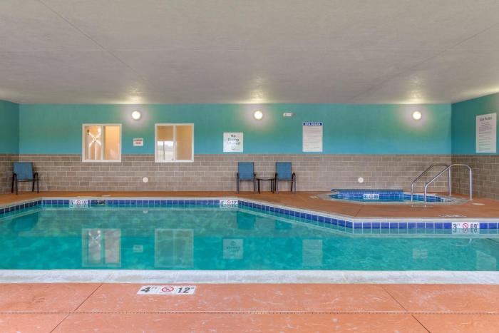 holiday inn express albert lea by ihg