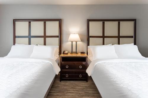 holiday inn express albert lea by ihg