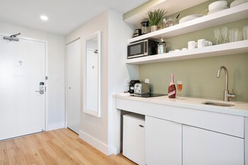 Miami Vacation Rentals - Coconut Grove,,3.5 star