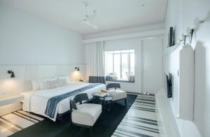 veranda pool suite
