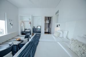 veranda pool suite