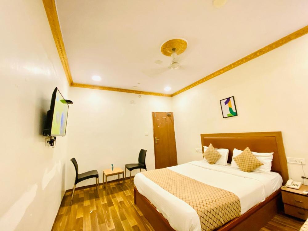 hotel abc satellite prahladnagar