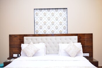 hotel signature villa