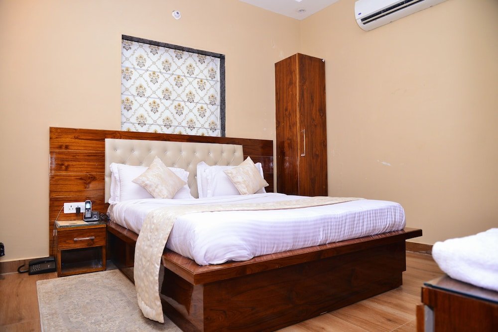 hotel signature villa