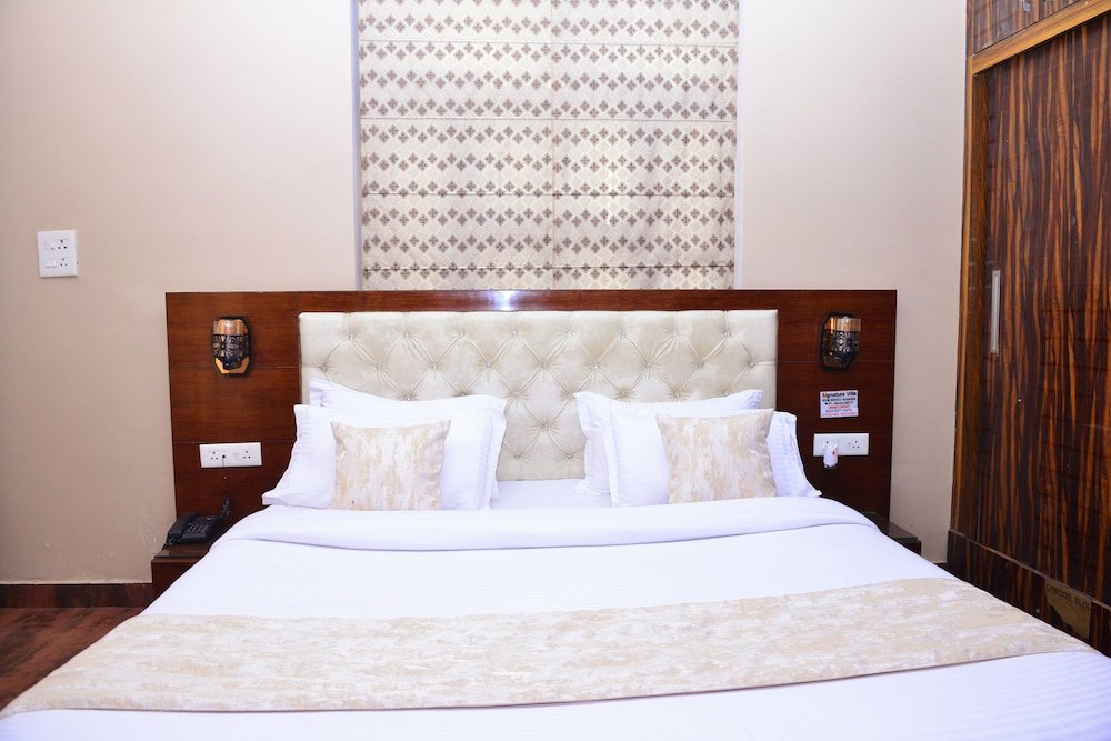 hotel signature villa