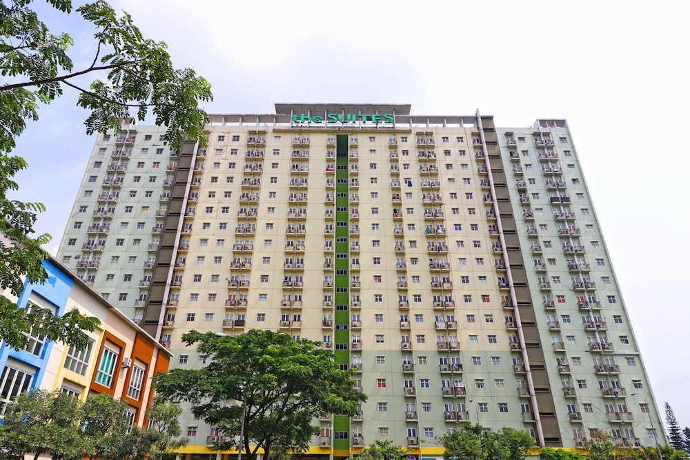 the suites metro apartment king property