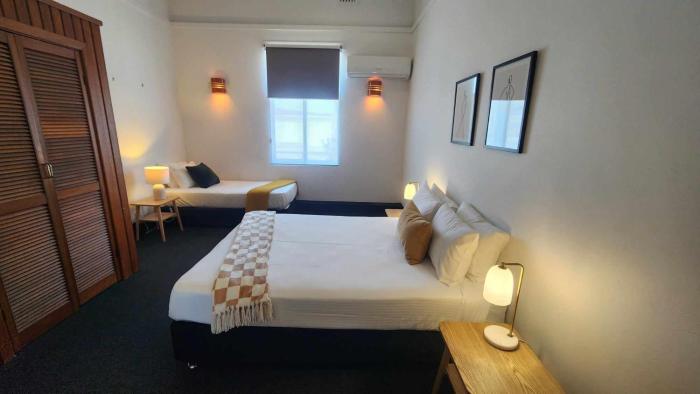 the sherwood hotel