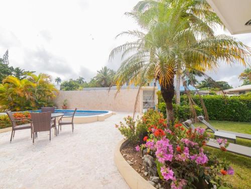 casati family house great pool and garden