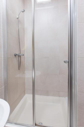 272 and 294 franciscan road roomsandstudios by dc london rooms