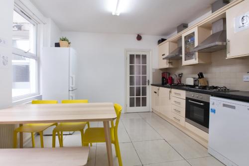 272 and 294 franciscan road roomsandstudios by dc london rooms