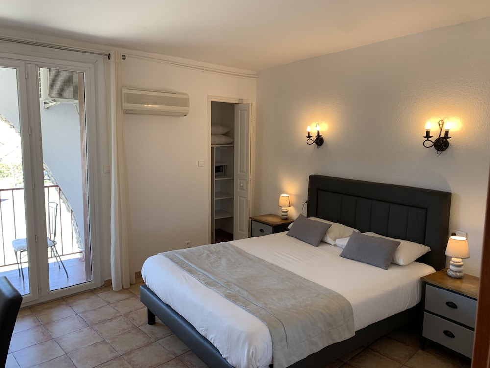 hotel le catalan restaurant le miradou