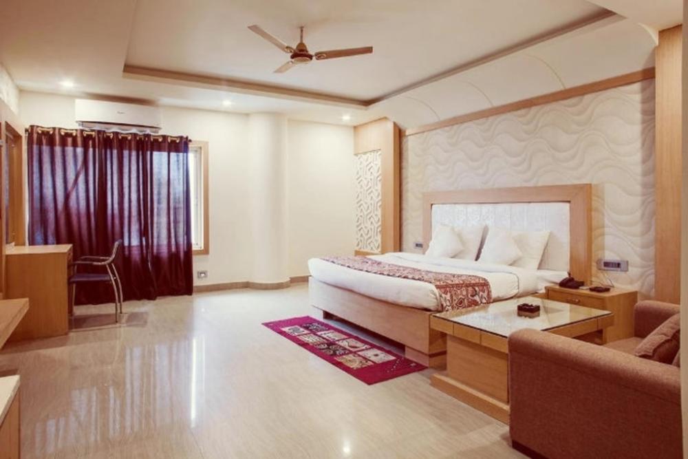 genx sundaram haldwani