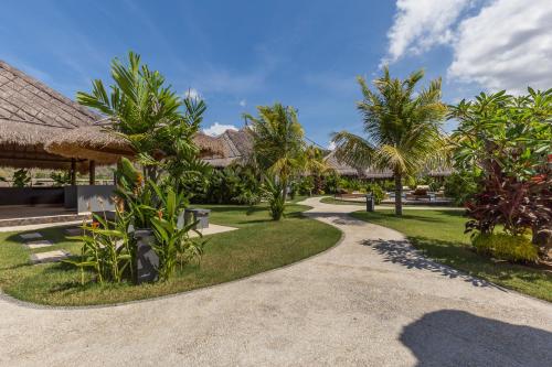 emocean beach boutique resort