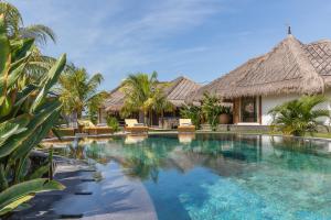 emocean beach boutique resort