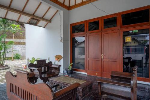 formerly reddoorz plus near jogja city mall 5