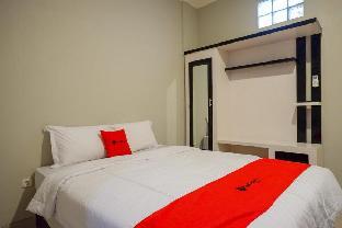 formerly reddoorz plus near jogja city mall 5