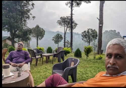 golden valley cottages chail