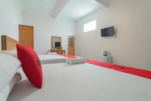 formerly reddoorz perintis guesthouse tasikmalay