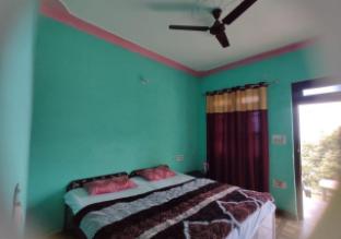 nanda devi home stay