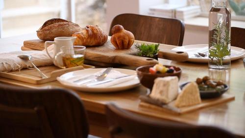 khan ein karem boutique hotel