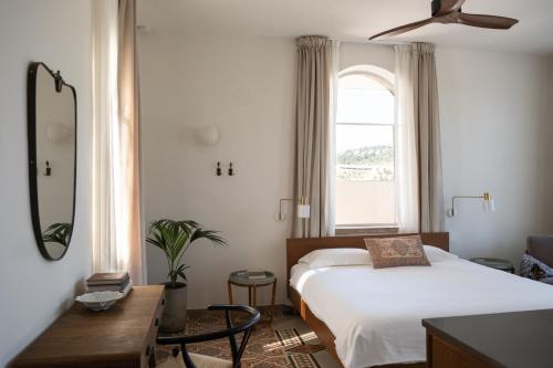 khan ein karem boutique hotel