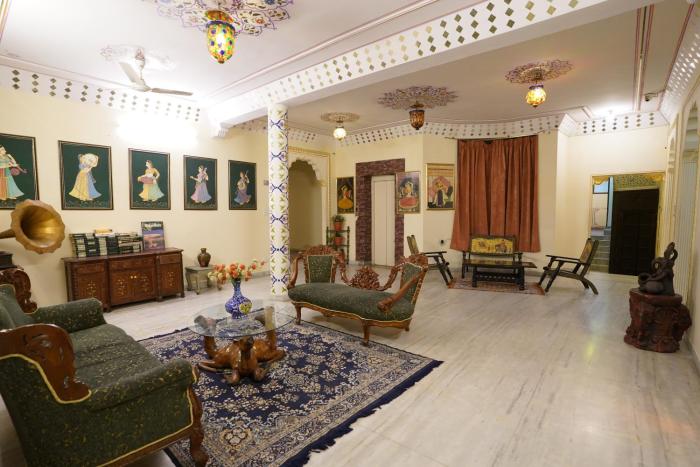hotel radoli house heritage hotel