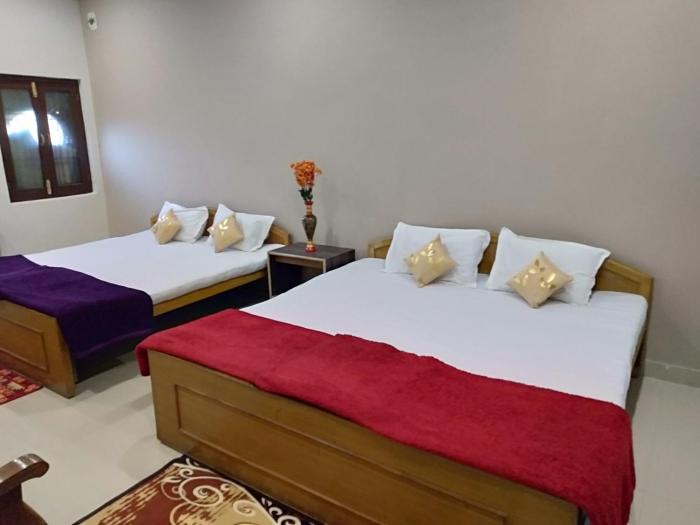 hotel jungle palace resort