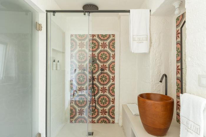 al palazzo la dimora