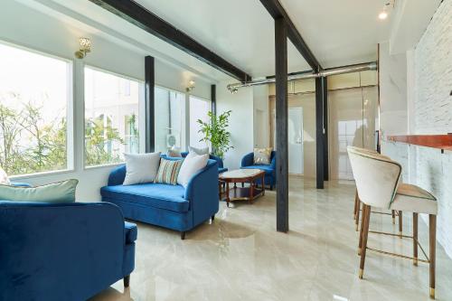 hotel himalaya sea
