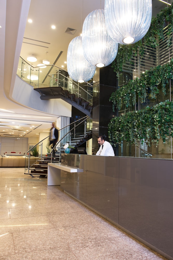 benjamin herzliya business hotel