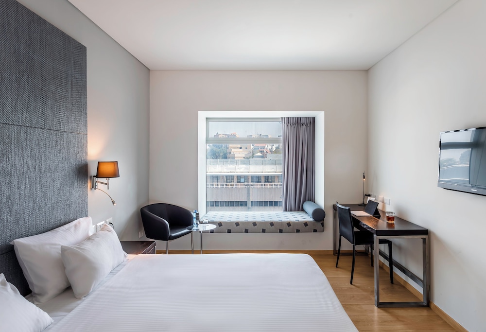 benjamin herzliya business hotel