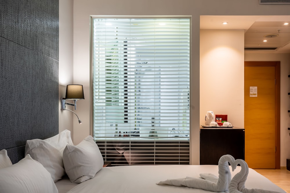 benjamin herzliya business hotel